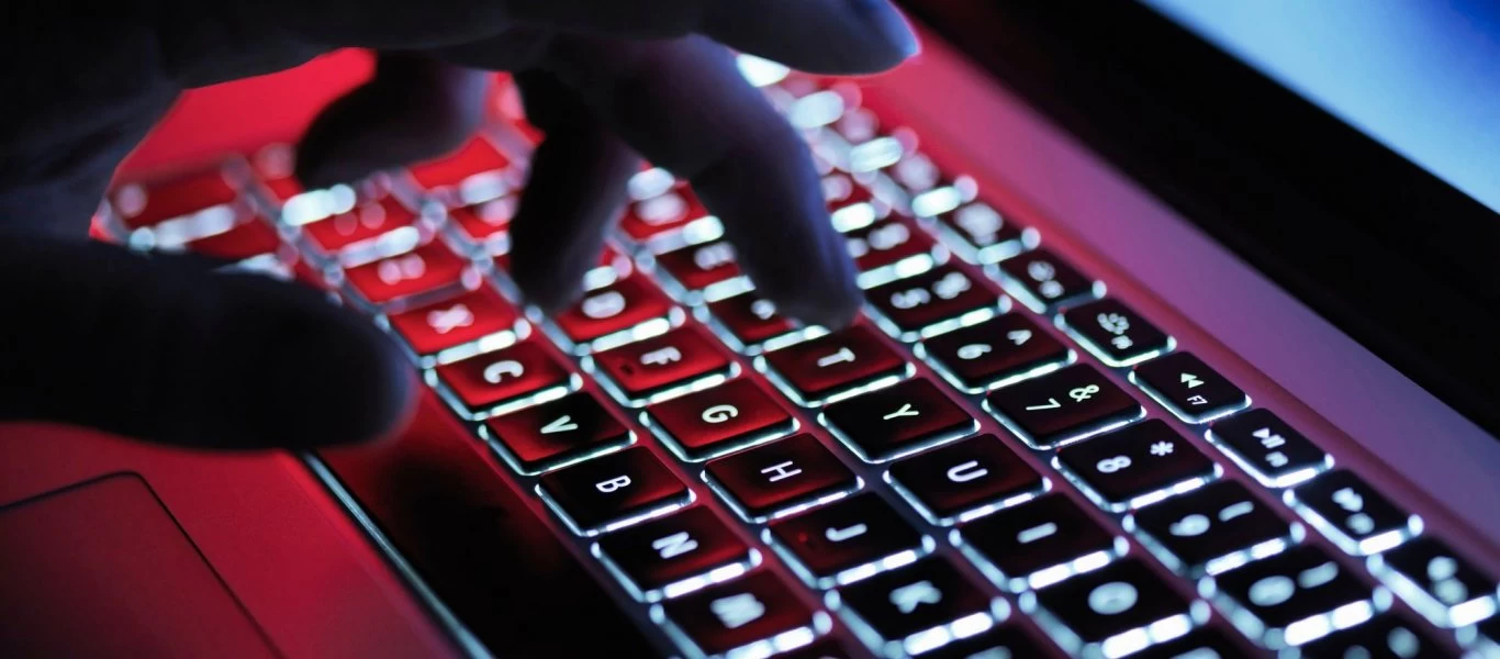 Σταματάει η ελεύθερη πρόσβαση στα σάιτ ερωτικού περιεχομένου